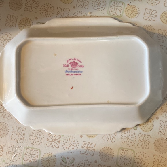 Royal Albert Bone China  Petit Point design  3 pc set - Picture 7 of 8